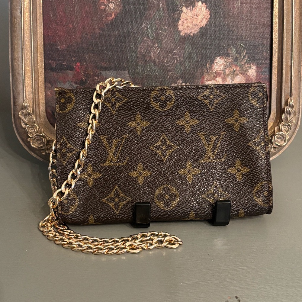 Authentic Louis Vuitton Mini Pochette Accessoires- Vintage 2000
